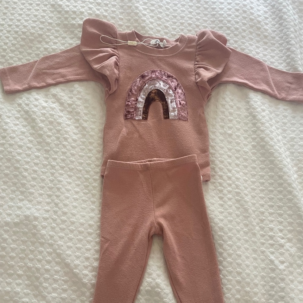 Oh baby! Matching set. Lightly worn
